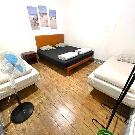 Parque אכסניה *